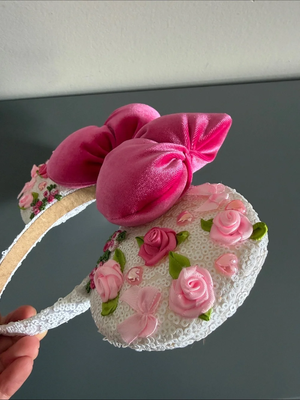 Disney Minnie Mouse Pink Bow Sequin Embellished Rose Flowers Ears Headband